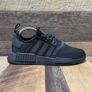 Adidas NMD_R1 Core Black Athletic Running Sneakers Size 8 Men / 9 Women
